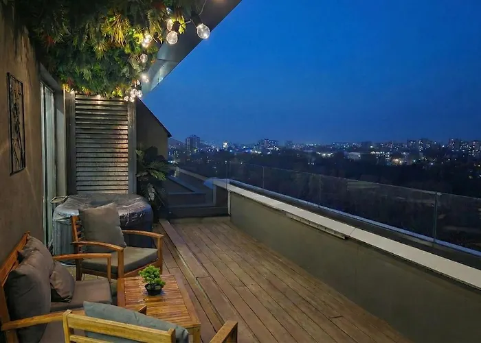 By The River * 普罗夫迪夫